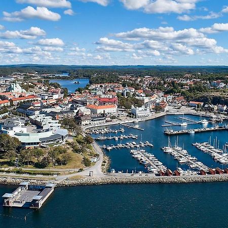 Trevlig Laegenhet Naera Stroemstad Centrum Exterior foto